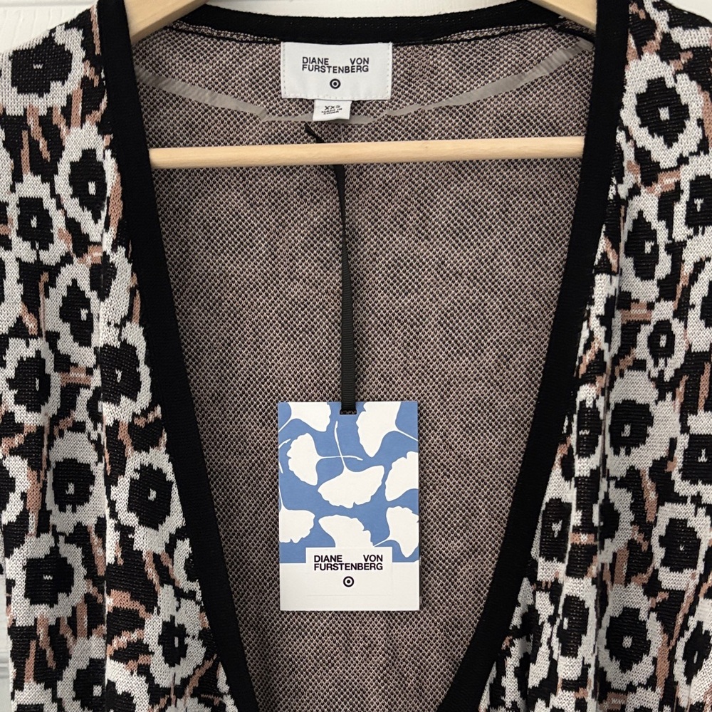 Diane Von Furstenburg for Target Print Wrap dress XXS - Picture 2 of 5